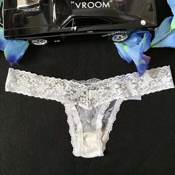 Hanky Panky NWOT Panty and Eye Mask Set Women OS (2-12) - Picture 4 of 12